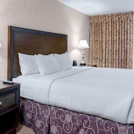 Embassy Suites By Hilton Kansas City Plaza Exterior foto